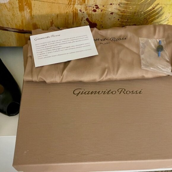 Gianvito Rossi Vamp Bootie Vitello Black Leather Heels 37.5 IT (Women's 7 1/2) - Picture 8 of 10